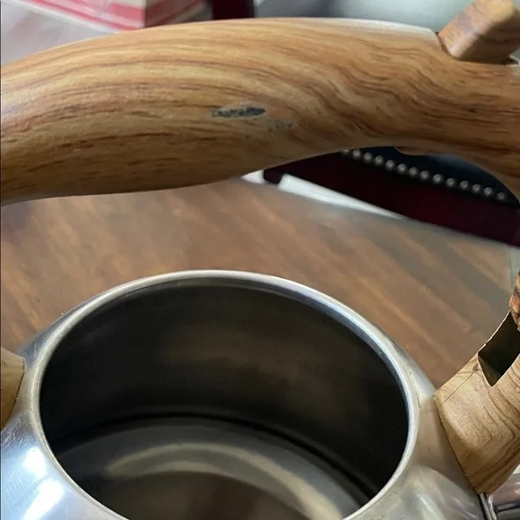 Stainless Steel Kettle with Wooden Handle - Picture 5 of 5
